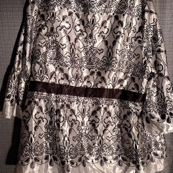 Lane Bryant Sheer Embroidered Wrap Blouse – Black & White Baroque Print - Picture 2 of 5